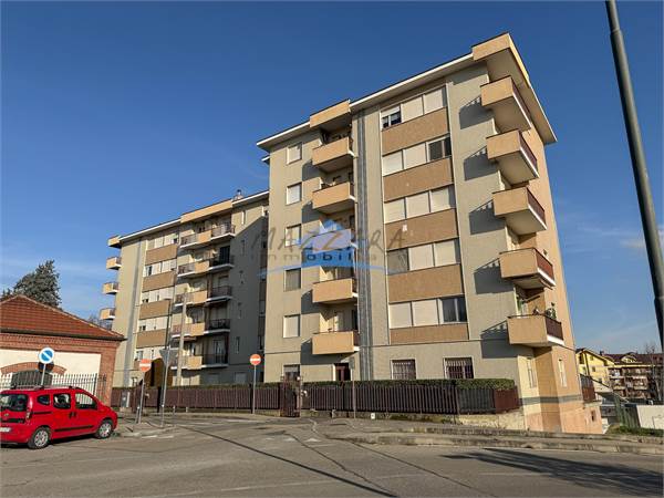 TRILOCALE DI 70 MQ. RISTRUTTURATO IN CHIERI