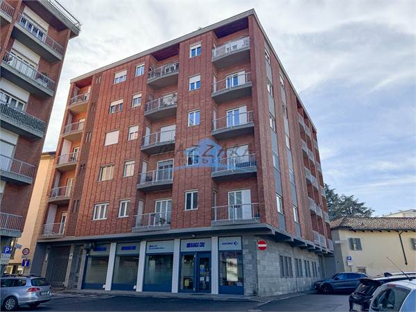 APPARTAMENTO DI 78 MQ IN CENTRO CHIERI