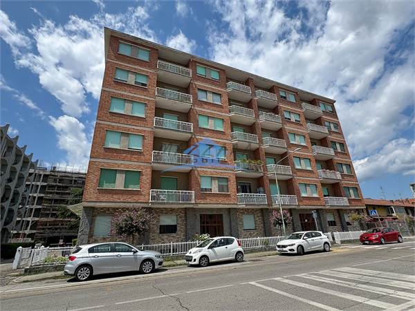 QUADRILOCALE DI 120MQ IN CHIERI ZONA PIAZZA EUROPA
